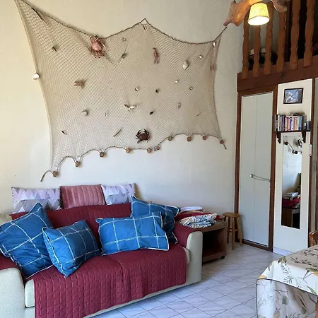 Maison A 750m De La Avec Terrasse - 4 Pieces, 8 Couchages, Tv, Parking Inclus, A Saint Pierre La - Fr-1-229d-144 * Fleury (Aude)