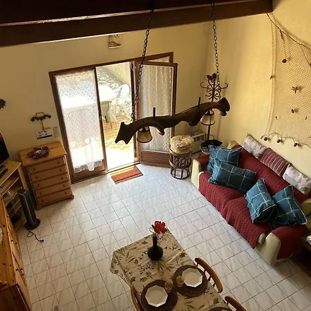Maison A 750m De La Avec Terrasse - 4 Pieces, 8 Couchages, Tv, Parking Inclus, A Saint Pierre La - Fr-1-229d-144 * Fleury (Aude)